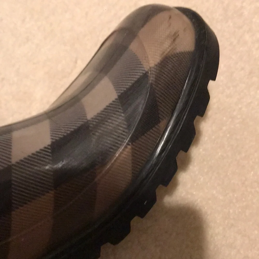 Authentic Burberry Plaid Winter Rain Boots - Brown and Black - Picture 6 of 8